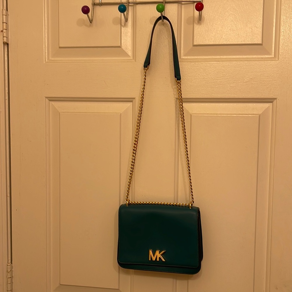 MICHAEL KORS CHAIN SHOULDER LEATHER AQUA BAG